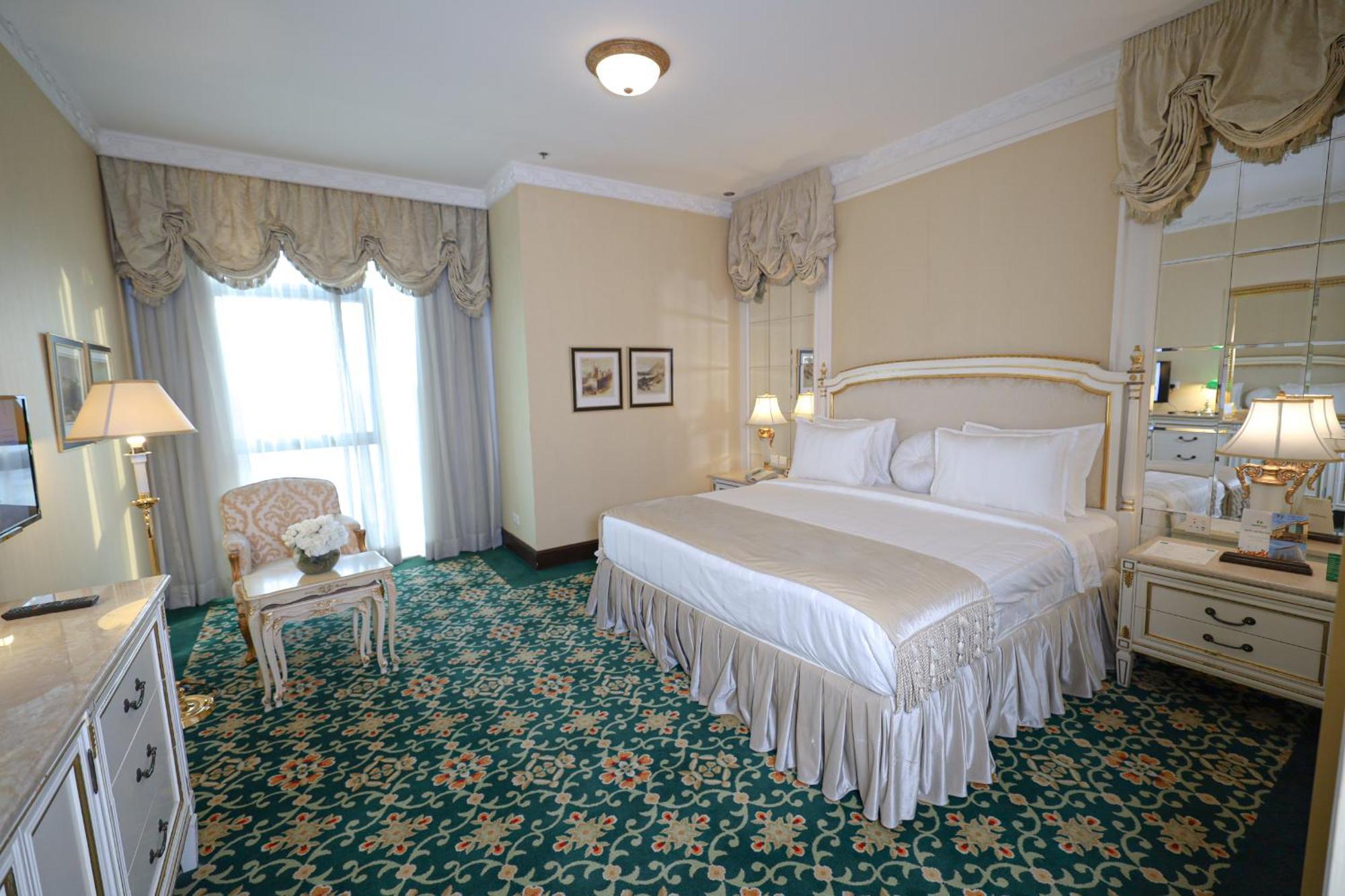 Habitat All Suites, Αλ Κομπάρ Εξωτερικό φωτογραφία A bedroom at the hotel