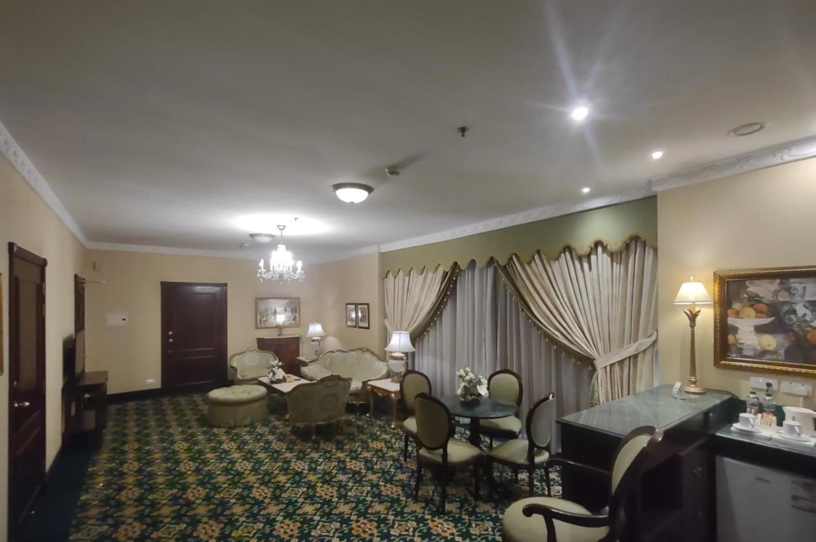 Habitat All Suites, Αλ Κομπάρ Εξωτερικό φωτογραφία