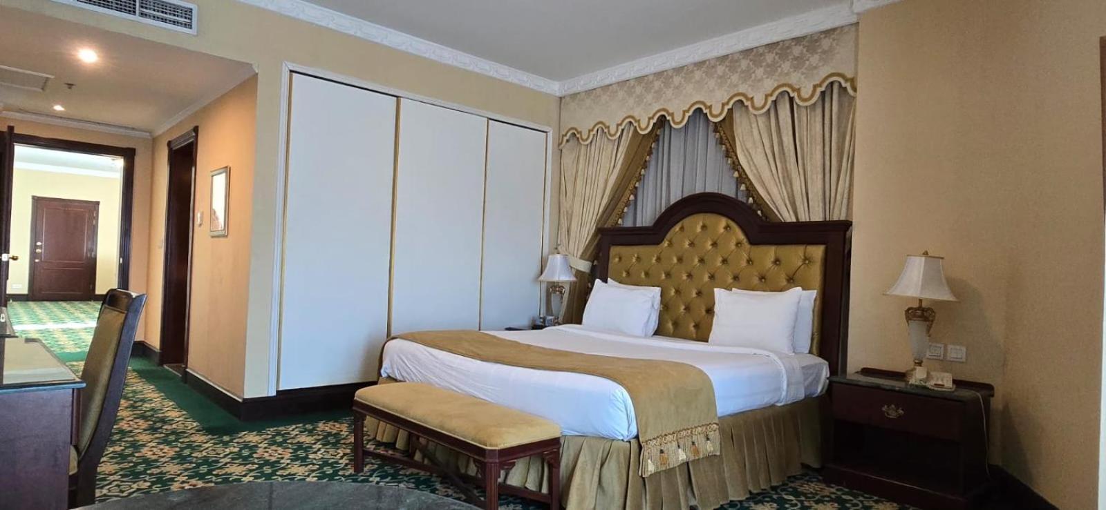 Habitat All Suites, Αλ Κομπάρ Εξωτερικό φωτογραφία